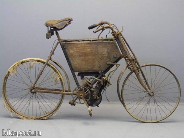Старый велоцикл AV 1903