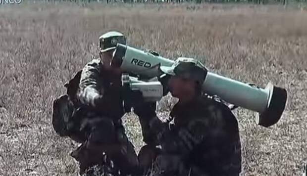 Китай начал поставки на экспорт клона американского ПТРК Javelin