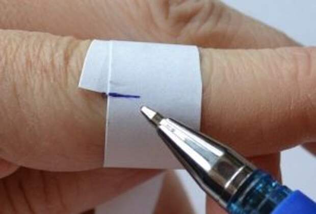 Как определить размер пальца полоской бумаги