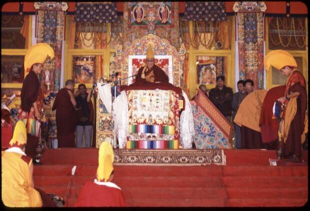 Далай-лама проводит посвящение в калачакру в Бодх-Гая в 2003