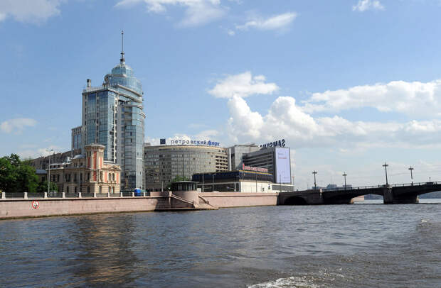 Нефасадный Петербург: вид с воды DSC 49871 Нефасадный Петербург: вид с воды
