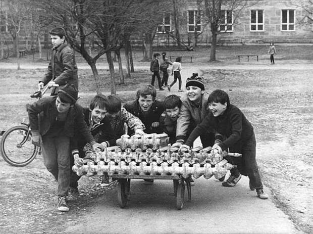 Мои внуки не верят, что так было. 15 отличий советской школы от современной.