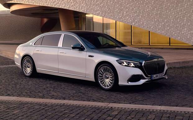 Раскрыты сроки старта продаж роскошного лимузина Mercedes-Maybach S-Class в РФ