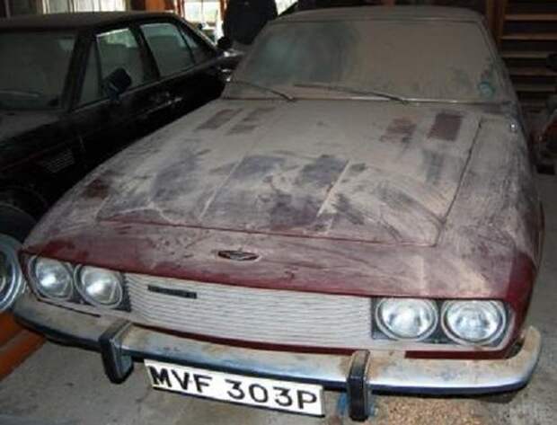 Еще один заброшенный гараж (16 фото)