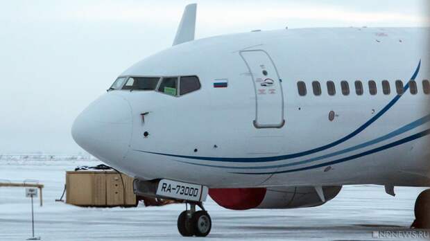 Челябинцы больше 12 часов не могут вылететь в Москву