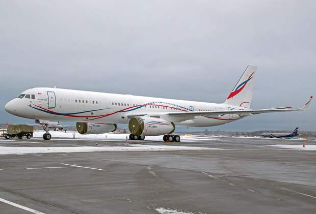 Фото: Ту-204 авиакомпании «РуссЭйр»