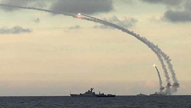 Ракетный удар российских сил ВМФ. Архивное фото