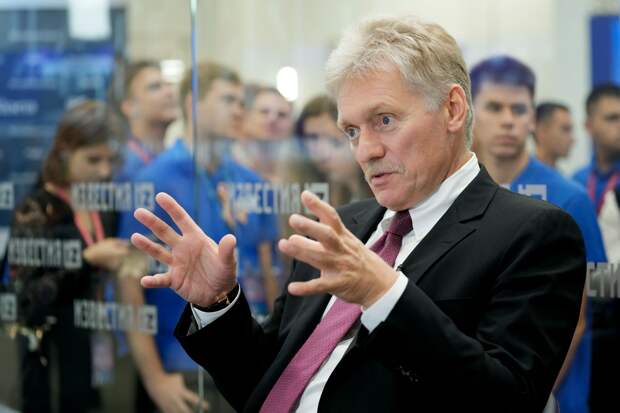 Песков: РФ сейчас не обсуждает перечни документов для урегулирования на Украине