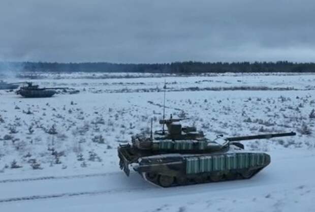 Минобороны показало работу модернизированных танков Т-90М "Прорыв" в зоне СВО НТ