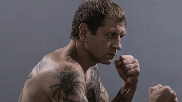 Гусейнов назвал позором выступление Александра Емельяненко в бою против Сантоса