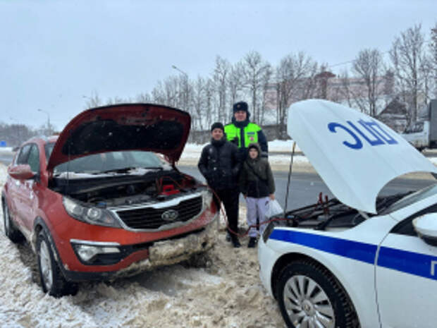 Пензенские полицейские оказали помощь водителю, попавшему в трудную ситуацию на дороге
