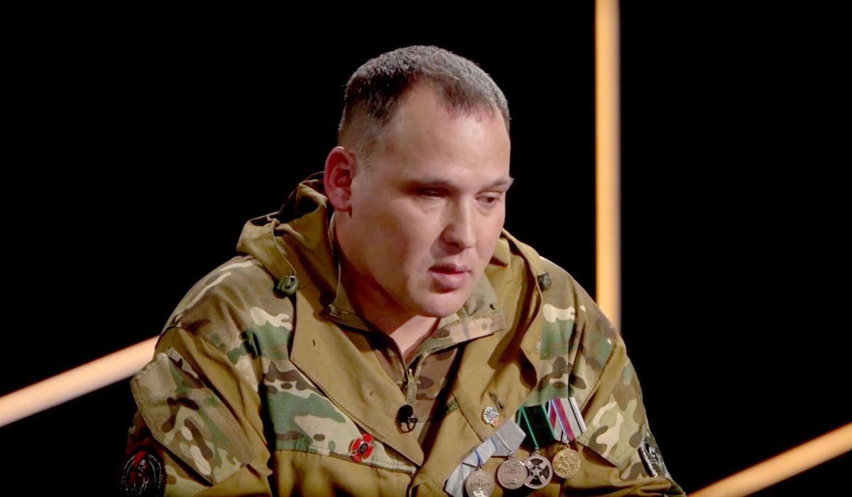В тяжелых боях Александр потерял глаз и три пальца