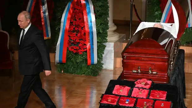 ВЦИОМ: уровень доверия к Жириновскому перед его смертью вырос до 49,1%