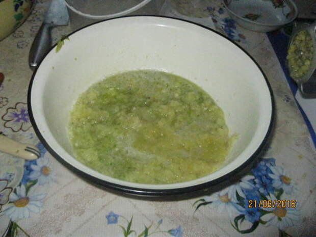 закуска из зеленых помидоров кузнечики