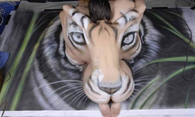 tiger body art4 Man Made Tiger, Literally
