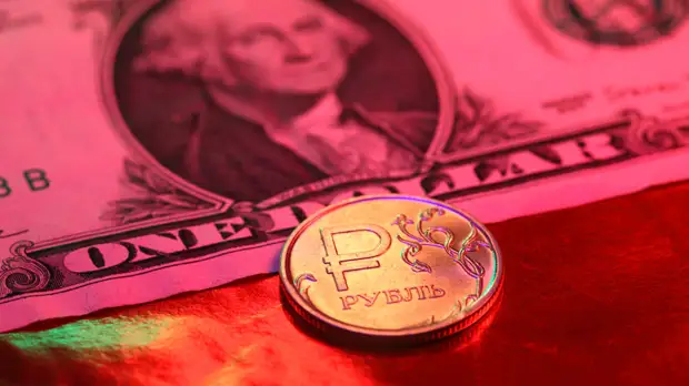 Экономист Беляев прокомментировал падение курса доллара до 71 рубля