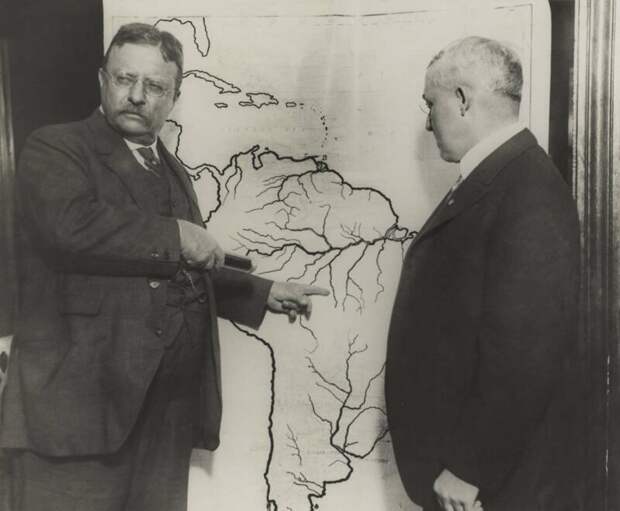 Рузвельт указывает на район, который был исследован во время научной экспедиции Теодор Рузвельт, животные, интересно, история, пираньи, рыба