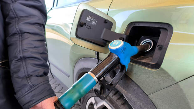 Продажу бензина с 10% этанола в России не разрешили