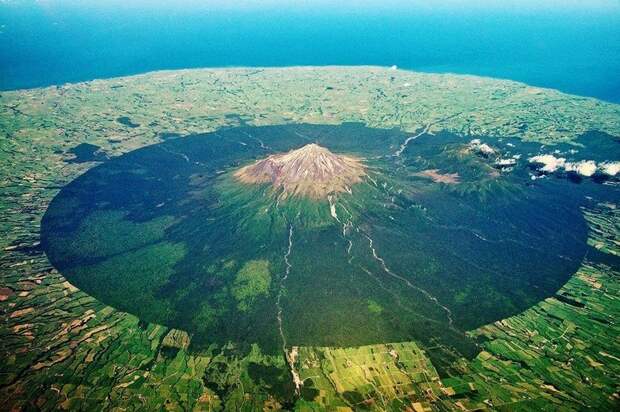 Вулкан Таранаки — новозеландский двойник Фудзиямы