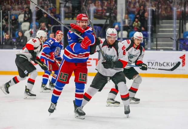 Тульский АКМ обыграл "Тамбов" со счетом 4:2
