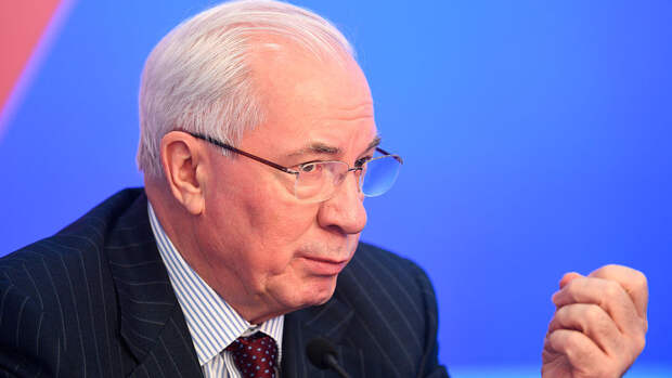 Азаров: внешнее управление является единственной рабочей идеей для Украины