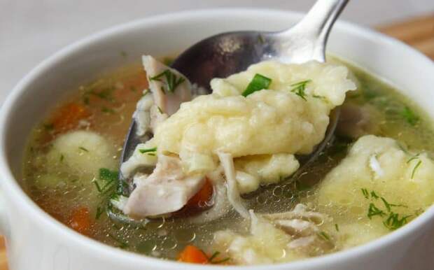Куриный суп с клецками: на каждый день 10