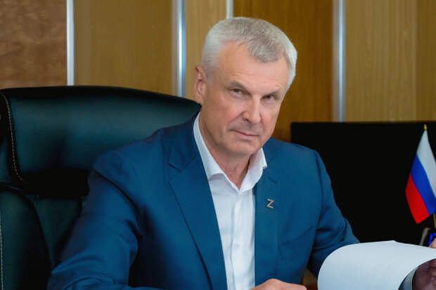 Губернатор Магаданской области Сергей Носов поздравил жителей региона с Днём весны и труда