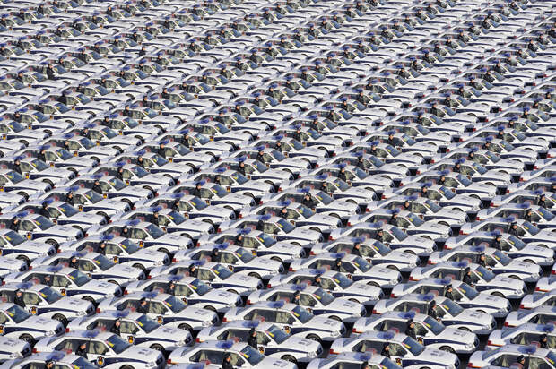 Стройные ряды полицейских в провинции Шаньси