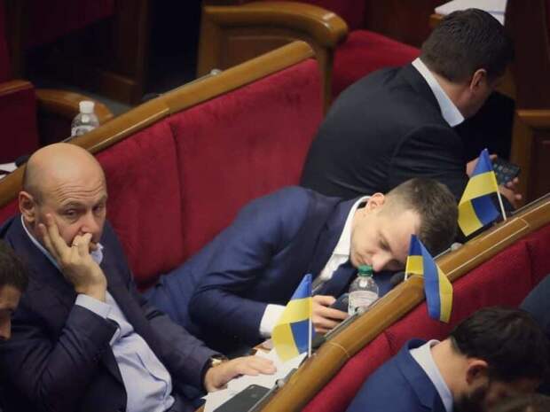 Многие украинские беженцы получают издевательски малую поддержку от государства, или не получают вовсе, из-за...