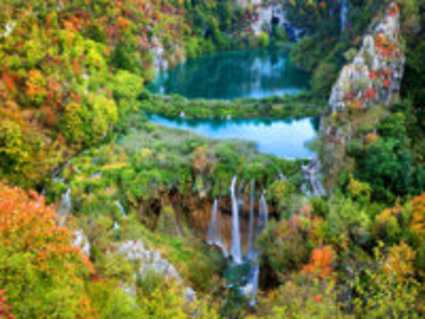 Клуб путешествий Павла Аксенова. Хорватия. Waterfalls in the Plitvice Lakes National Park in Croatia. Фото rognar - Depositphotos