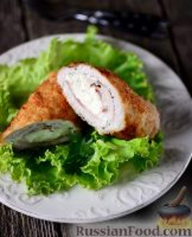 Фото к рецепту: Карагеоргиев шницель (мясной рулет с сыром)