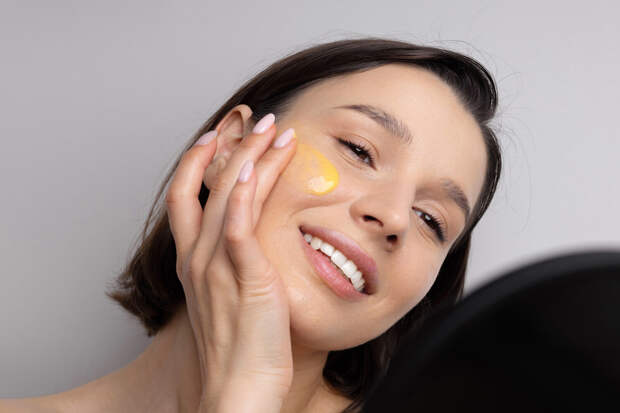 Pravda.Ru: очищение кожи поможет подготовить ее к макияжу