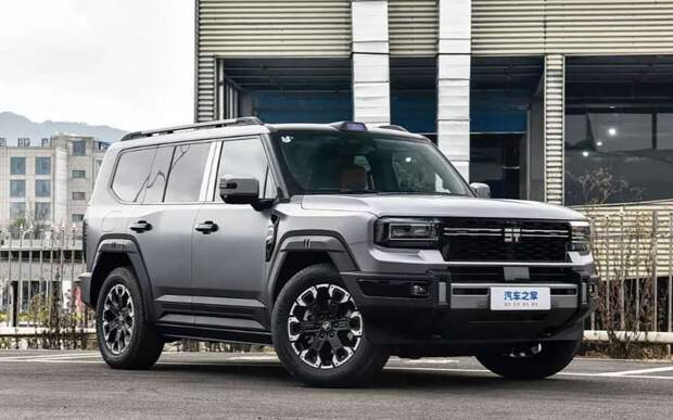 Мощный рамный внедорожник известной марки появился в России раньше премьеры