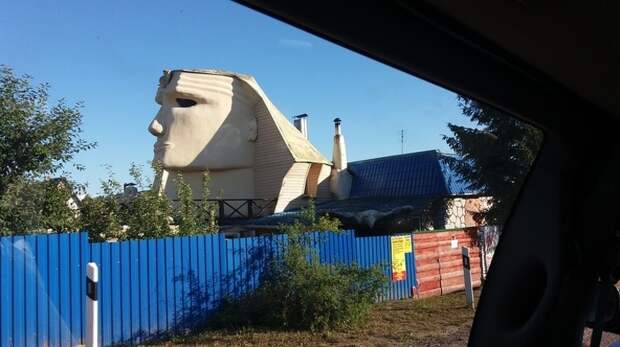 странный выбор статуя сфинкса