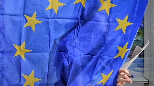 "Правых ждет успех": эксперт рассказал о значении выборов в ЕС для США