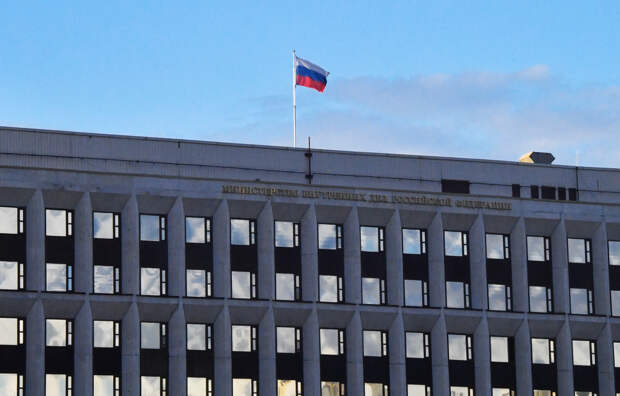 Сотрудникам МВД предложили сделать ежемесячную надбавку к окладу