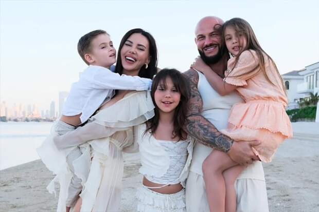 Адвокат Жорин заяви, что Джиган надеется на равный раздел имущества при разводе