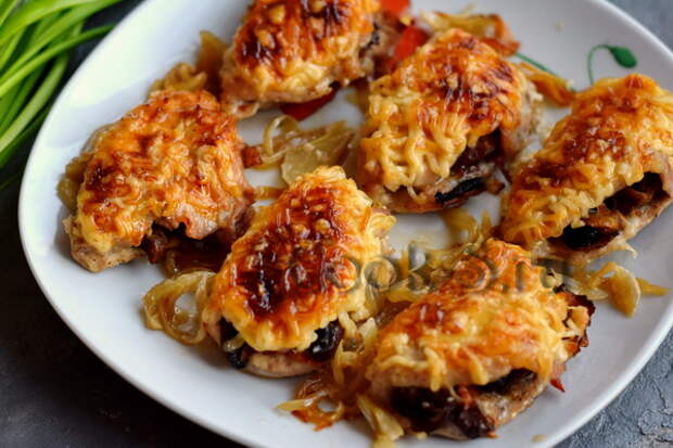 мясные ушки с грибами