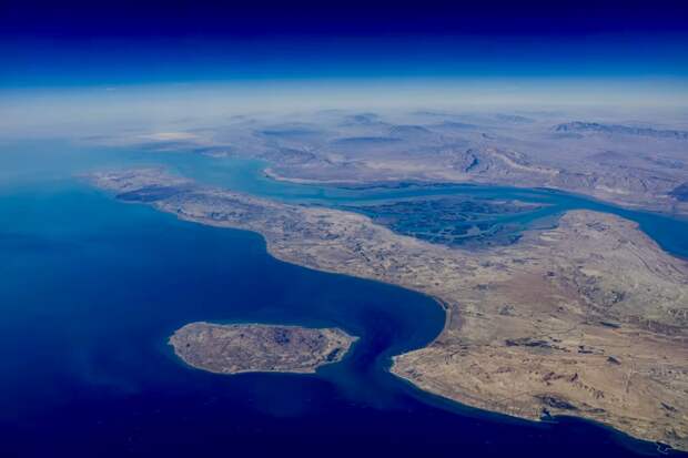 Каждые $10 роста цены барреля отнимают 0,4% ВВП: экономика США пока выдерживает