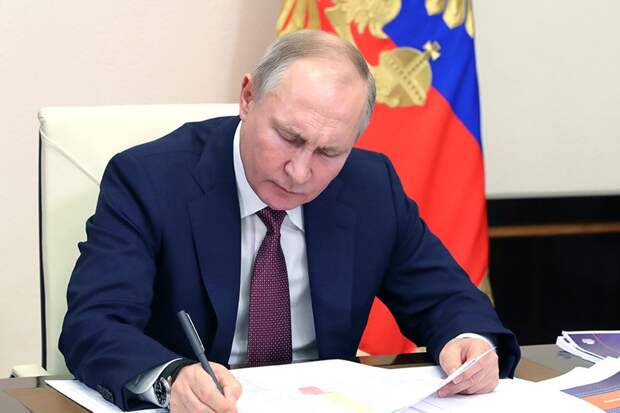 В последнем интервью президент Владимир Путин обсудил вопросы внешней политики и отношений с блоком НАТО с журналистом Дмитрием Киселевым.