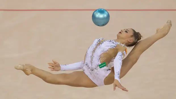 Солдатова завоевала серебро на этапе Кубка мира по художественной гимнастике в Минске