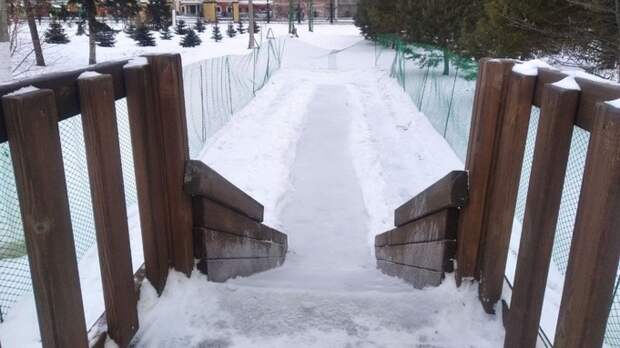 В России на снежной горке мужчина жестоко избил 13-летнего мальчика