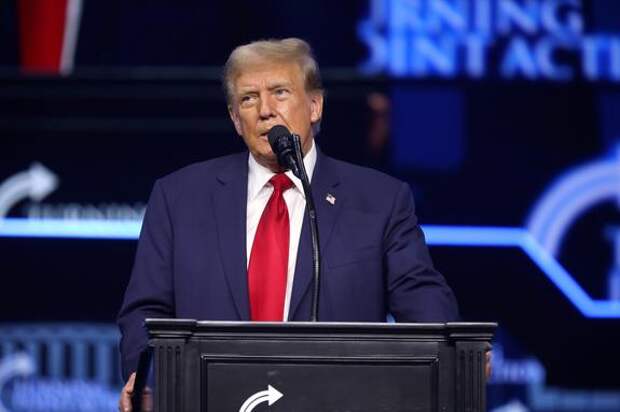 Трамп пообещал открыть Ормузский пролив