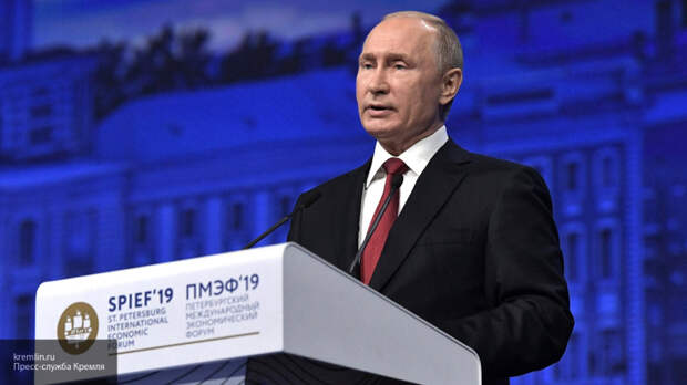 Путин уволил генералов полиции после скандала с Голуновым