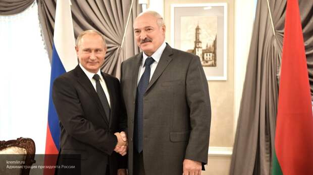 Закрыться не можем: Лукашенко посоветовал молодежи учиться в Белоруссии или России вместо Запада