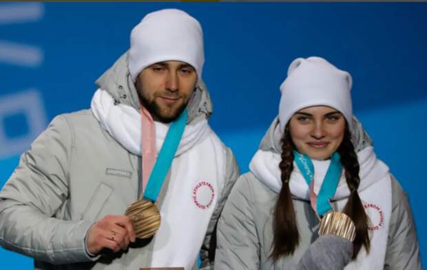 Не долго бронзовые медали Олимпиады висели на шее Крушельницкого и Брызгаловой.