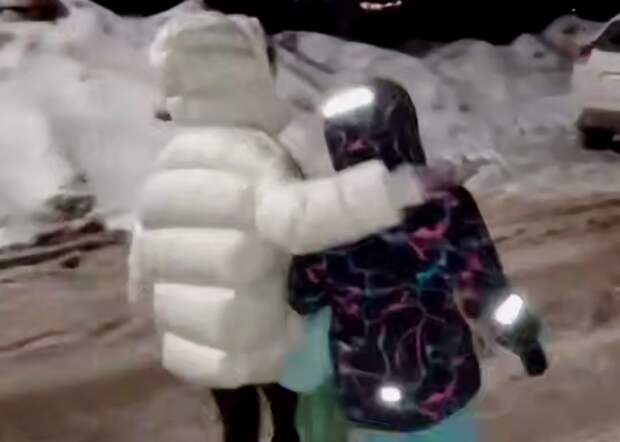 Семья похищенной в Смоленске девочки поблагодарила всех, кто помогал в поисках