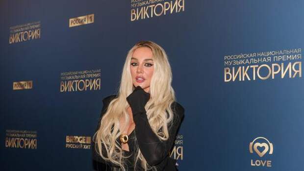 Пора по барам: рейтинг Седоковой упал ниже плинтуса после ссоры с родственниками Тиммы