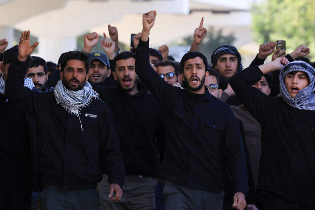 Xinhua: не менее трех человек погибли во время протестов в Исламабаде