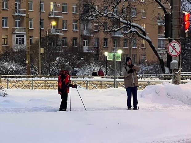 В Петербурге 30 декабря объявили "желтый" уровень погодной опасности